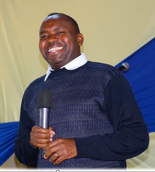 Pastor Muli, ledare i New Life Missions församlingsarbete i Kenya